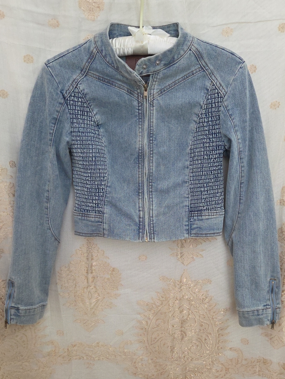 Cropped Light Blue Denim Stretch Moto Jacket with Panel Stitching -S